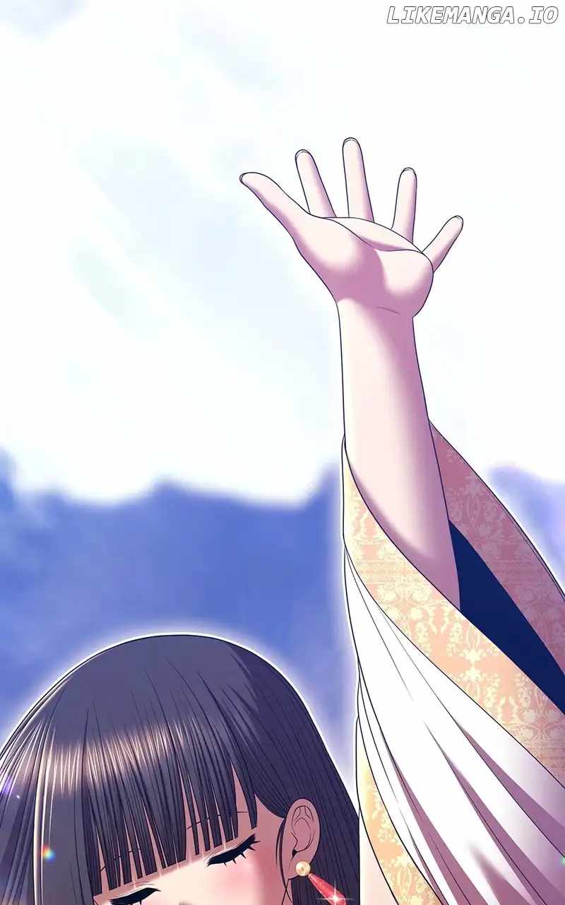 323